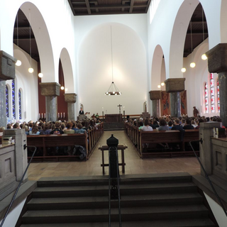 schulgottesdienst-lindenau-totale Montessori-Schulzentrum Leipzig - Neuigkeiten - Bischof Koch im Gespräch mit der Schulgemeinde